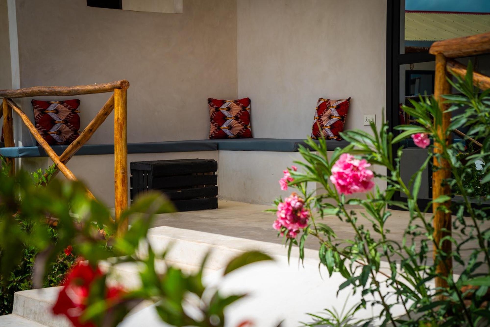 Blooming Zanzibar Hotell Jambiani  Exteriör bild